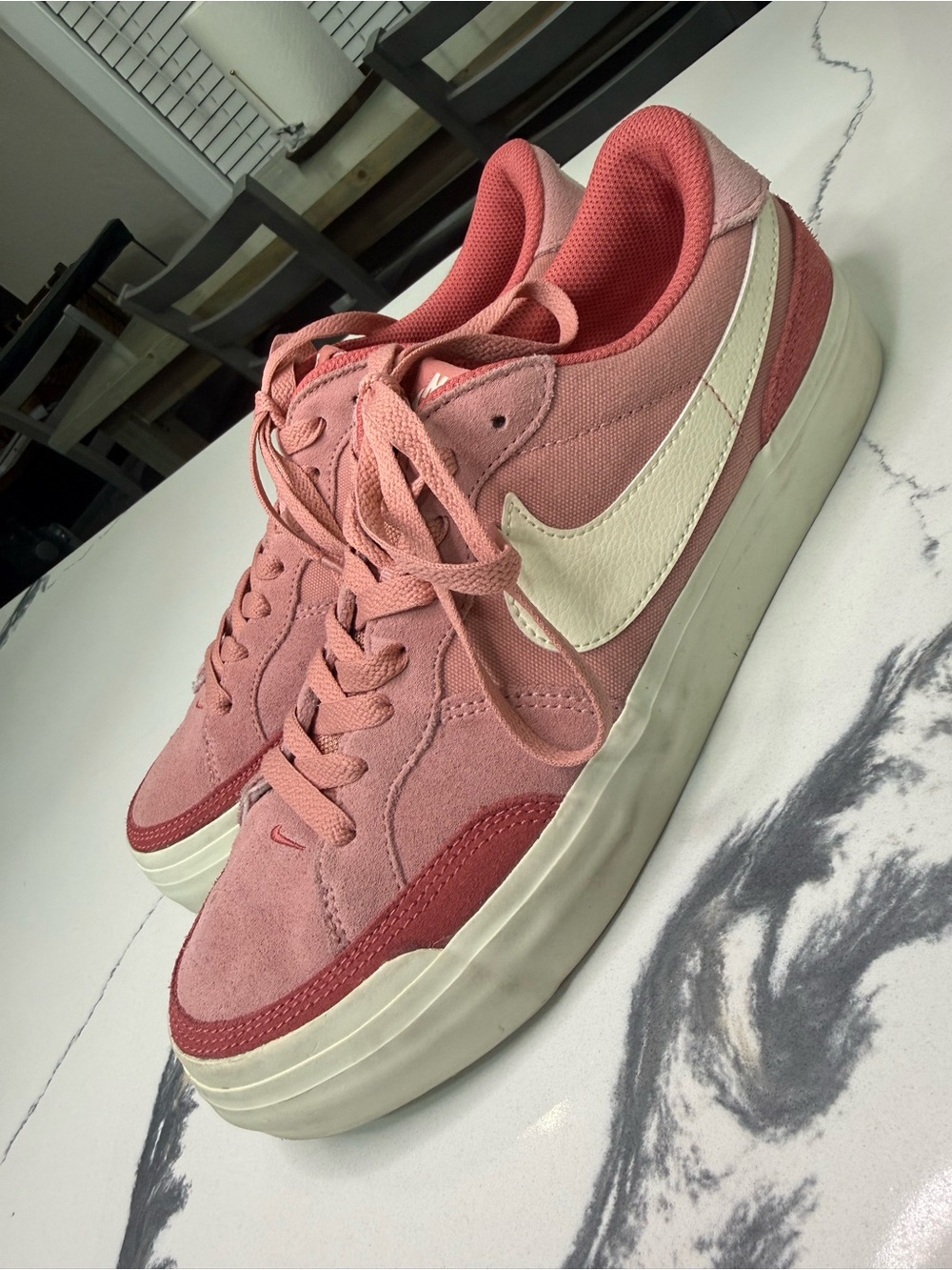 Nike SB Zoom Pogo Plus Red Stardust Coconut Milk Women’s Size 10
